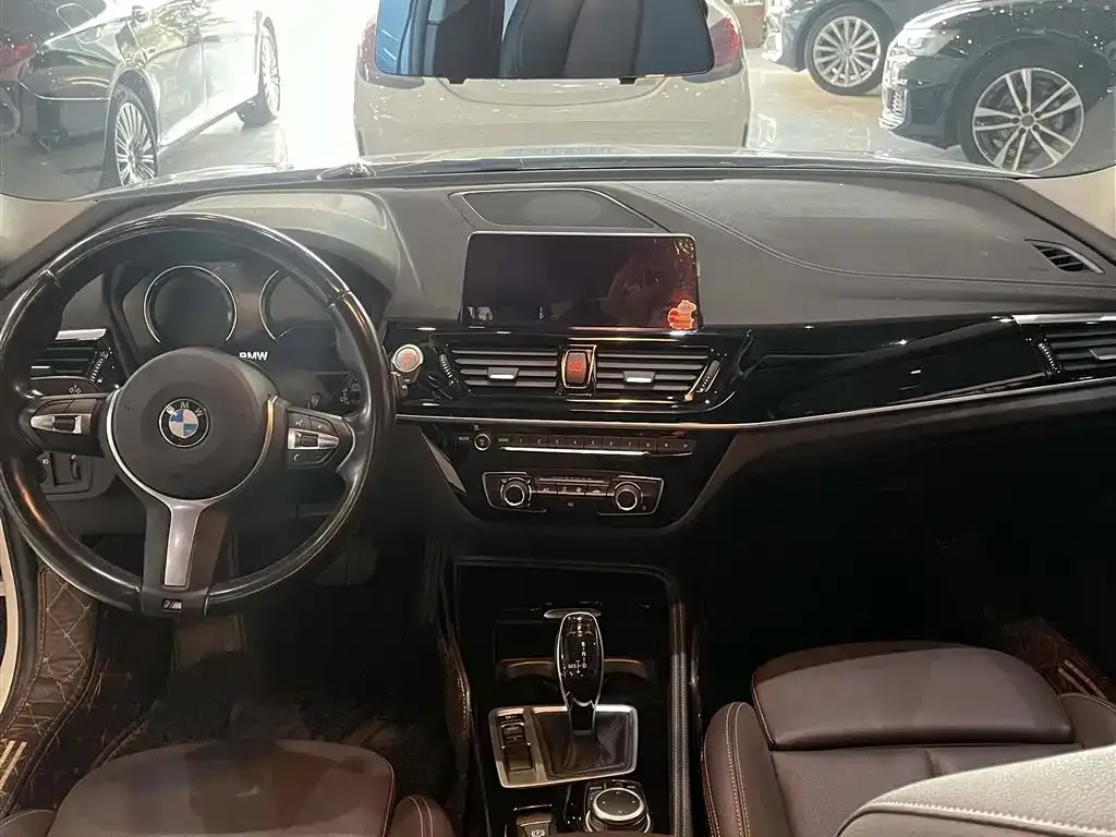 BMW 1 Series 2021 из CN, фото 10