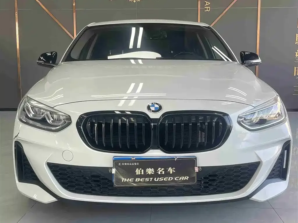 BMW 1 Series 2021 из CN, фото 4