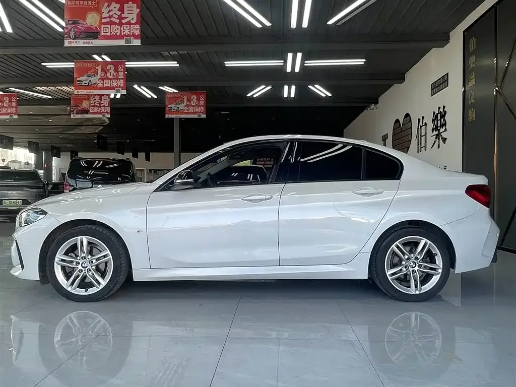 BMW 1 Series 2021 из CN, фото 5