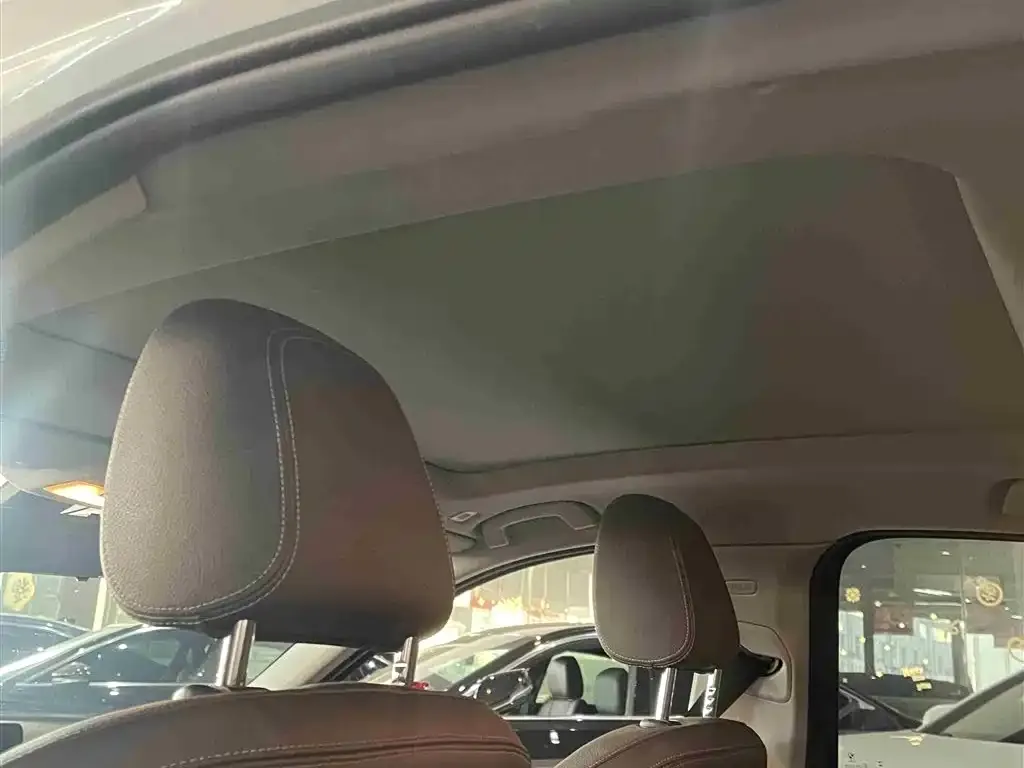 BMW 1 Series 2021 из CN, фото 2