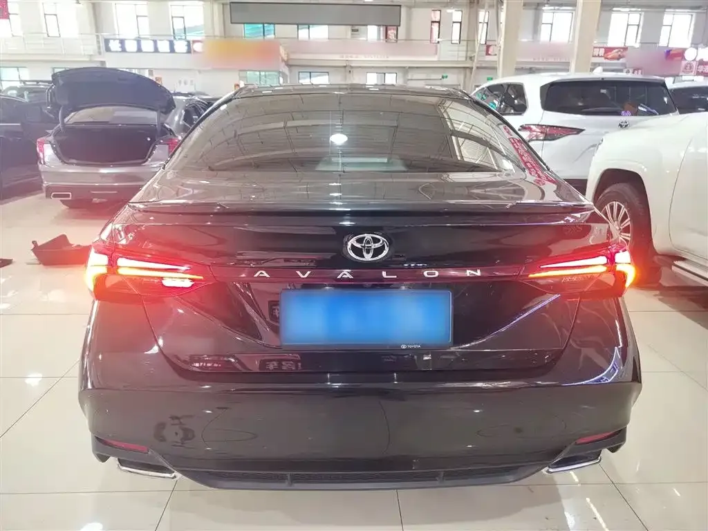 Toyota Avalon 2021 из CN, фото 8