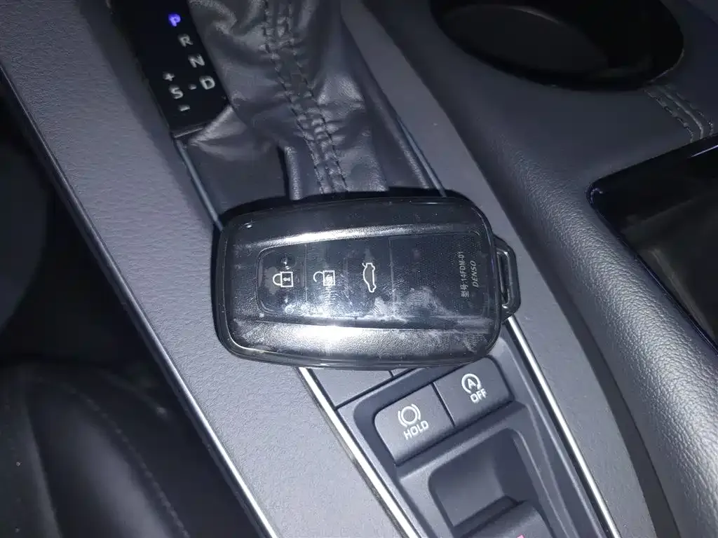 Toyota Avalon 2021 из CN, фото 7