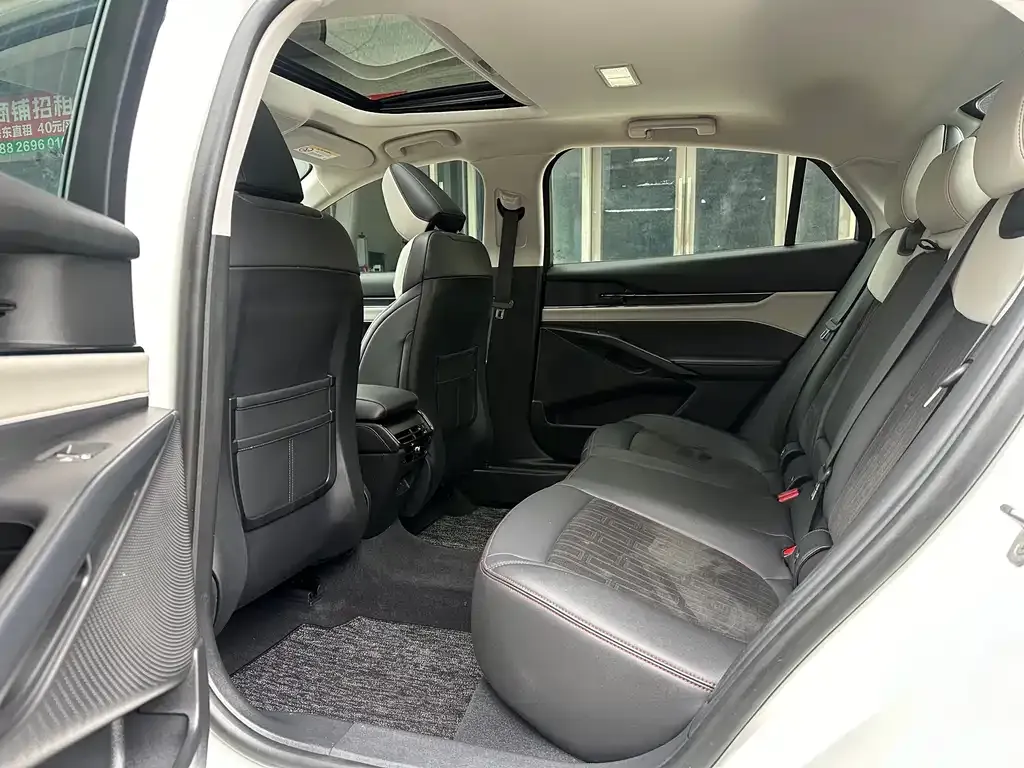 Ford Mondeo 2022 из CN, фото 10