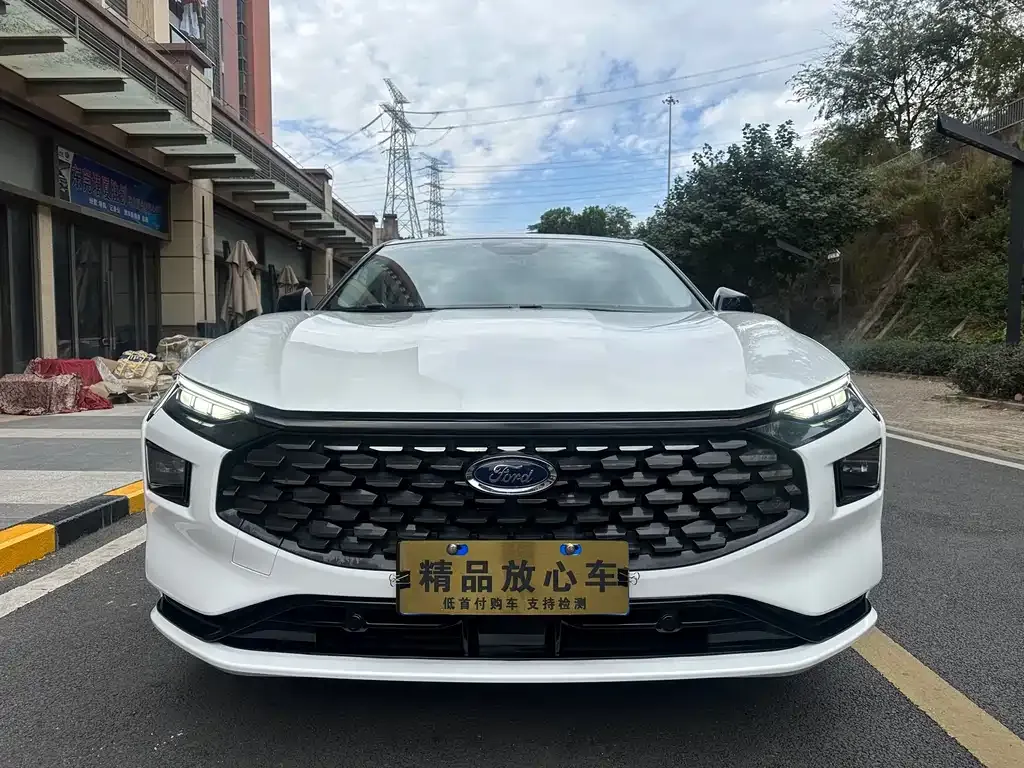 Ford Mondeo 2022 из CN, фото 2