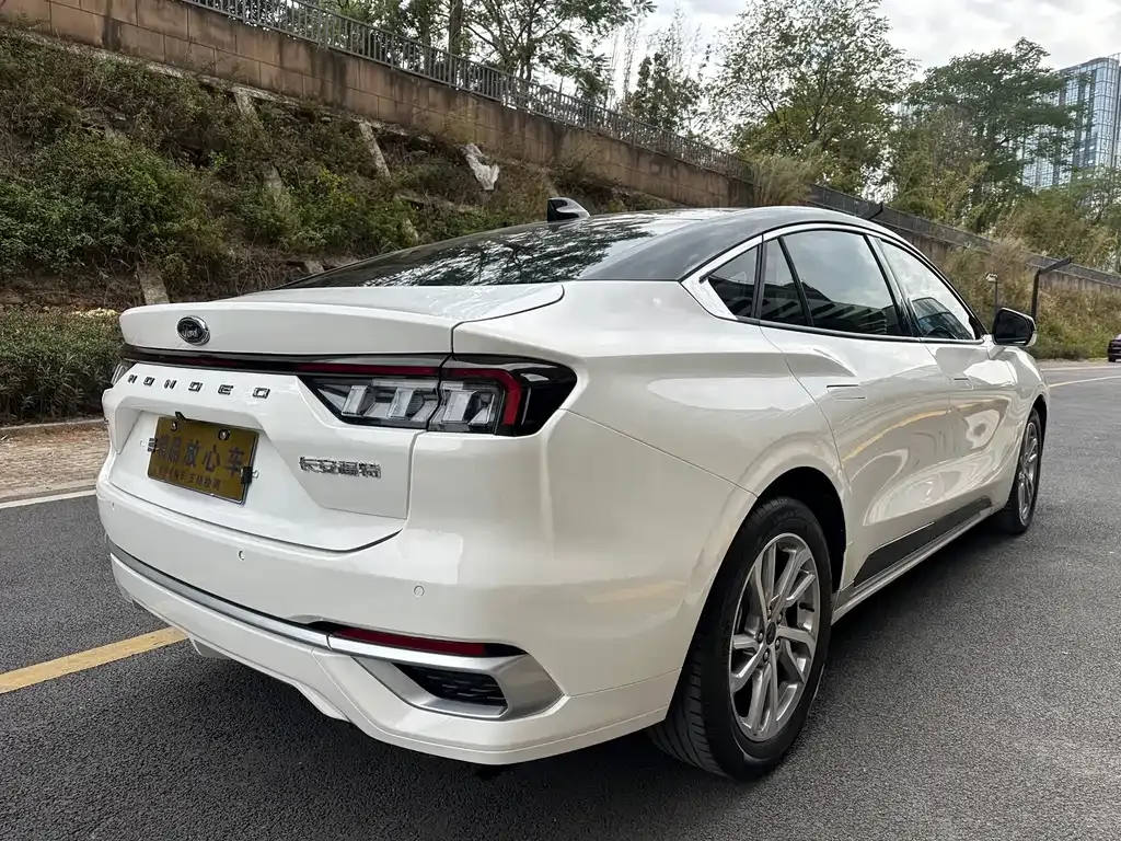 Ford Mondeo 2022 из CN, фото 6