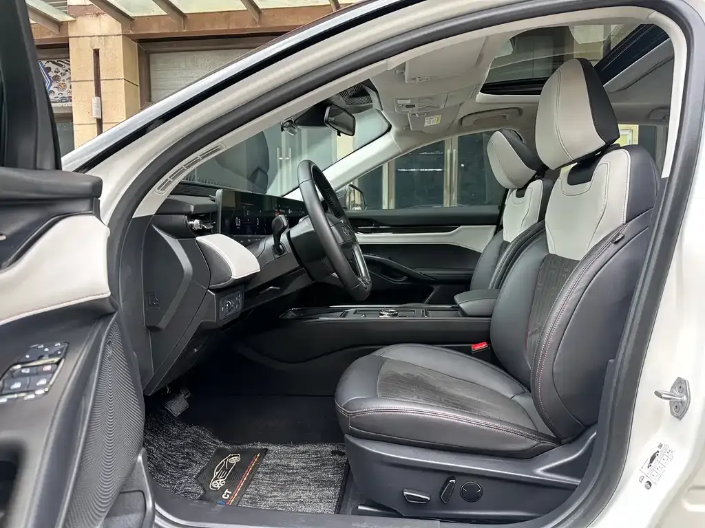 Ford Mondeo 2022 из CN, фото 8