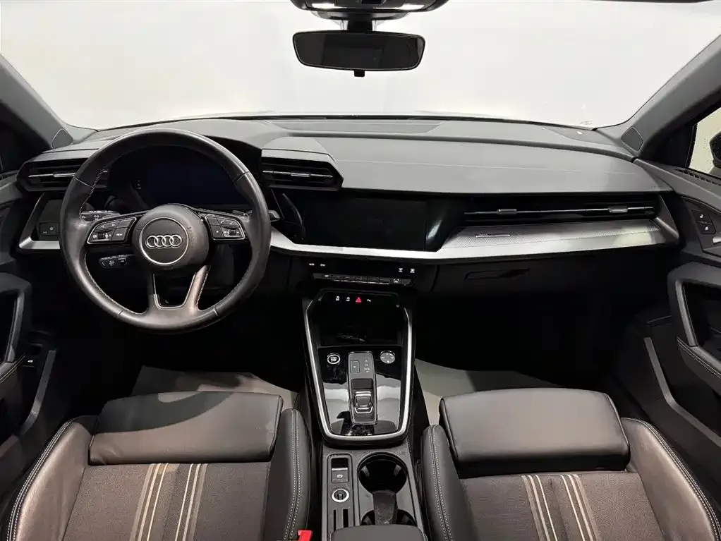 Audi A3 2023 из CN, фото 8