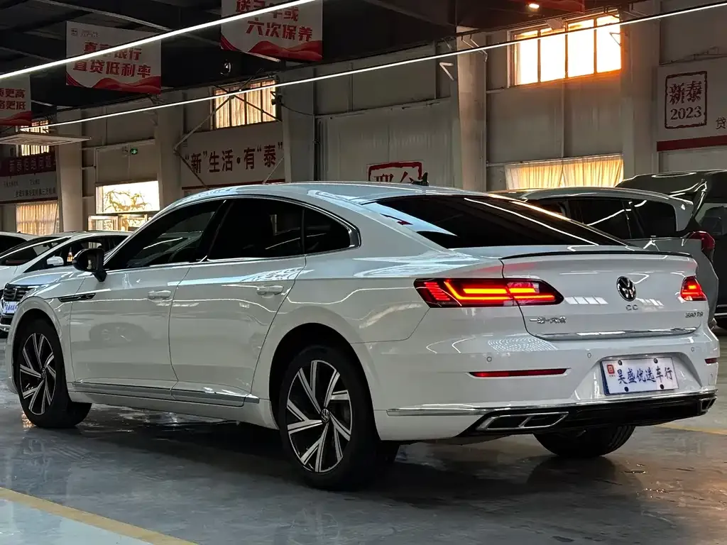 Volkswagen CC — фото 7