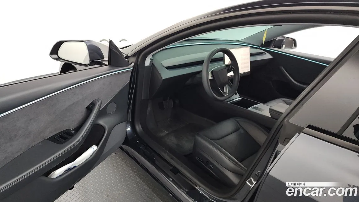 Tesla Model 3 2025 из KR, фото 10