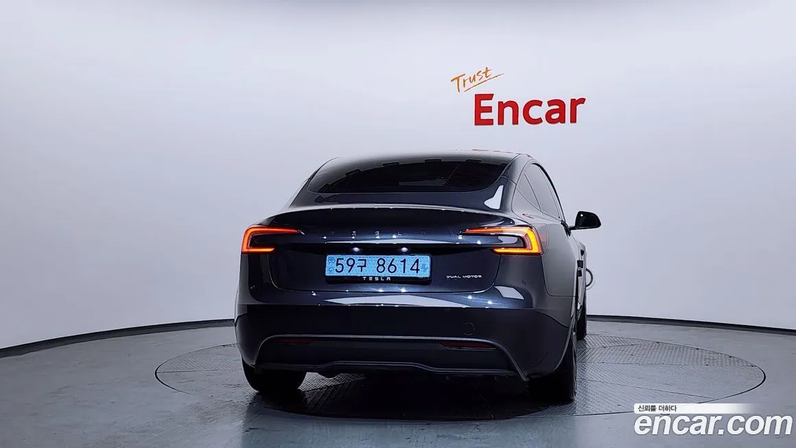Tesla Model 3 2025 из KR, фото 5