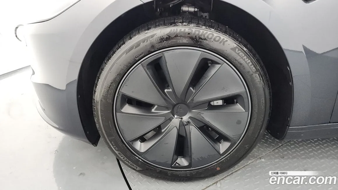 Tesla Model 3 2025 из KR, фото 8
