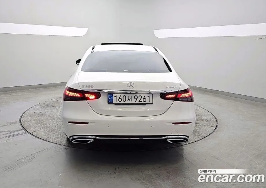 Mercedes-Benz E-Class 2022 из KR, фото 2