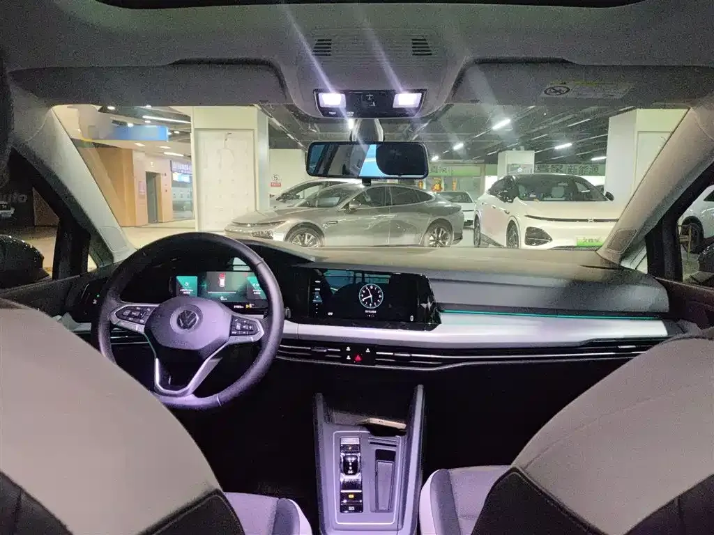 Volkswagen Golf 2021 из CN, фото 10