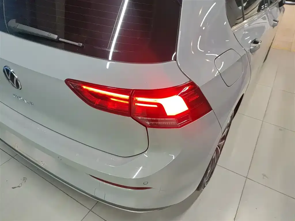 Volkswagen Golf 2021 из CN, фото 2