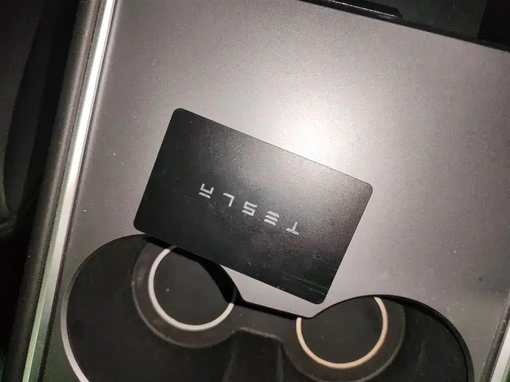Tesla Model Y 2023 из CN, фото 7