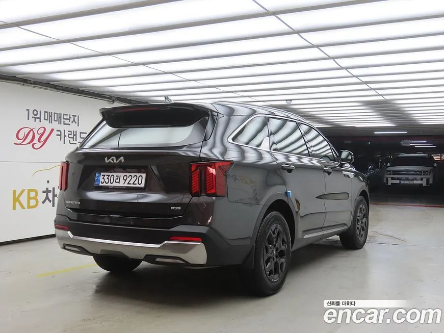 Kia Sorento — фото 4