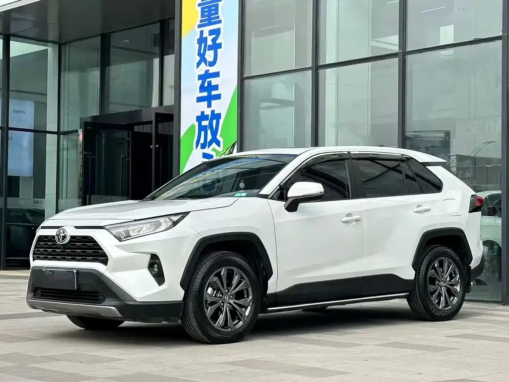 Toyota RAV4 2025 из CN, фото 1