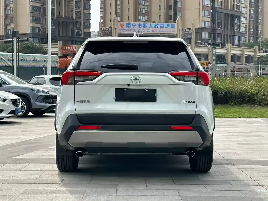 Toyota RAV4 2025 из CN, фото 6