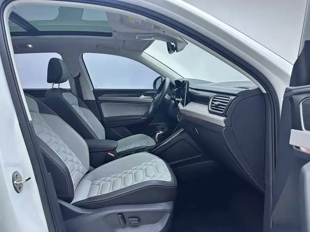 Volkswagen Tayron 2023 из CN, фото 9