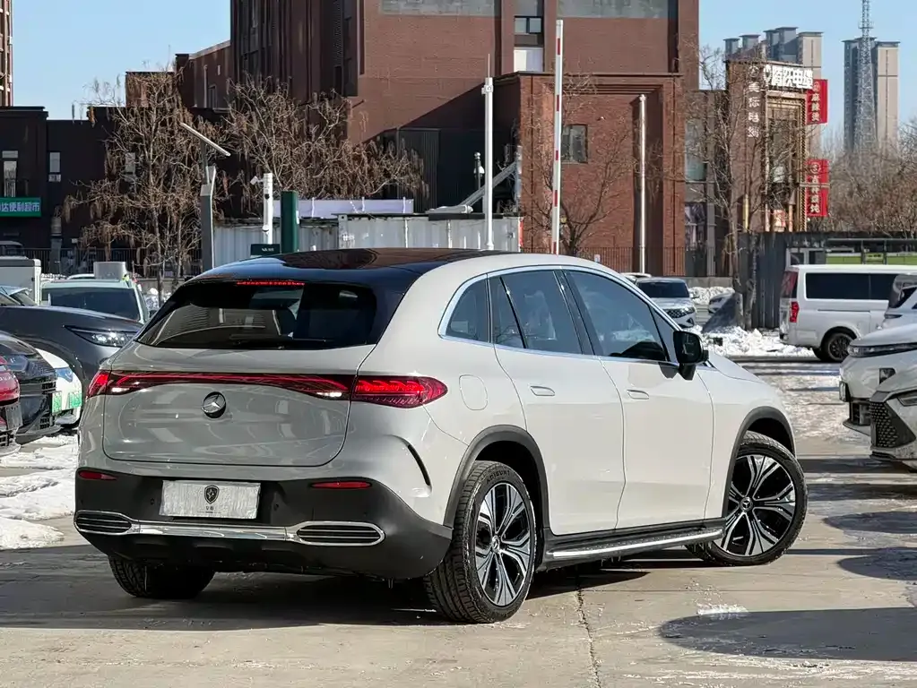 Mercedes-Benz EQE SUV 2024 из CN, фото 3