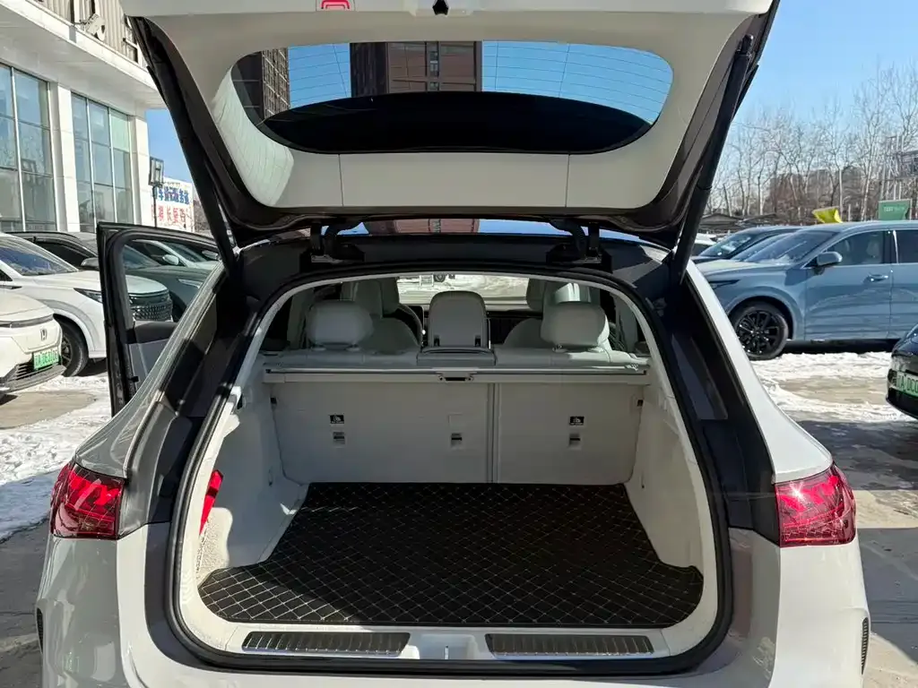 Mercedes-Benz EQE SUV 2024 из CN, фото 9