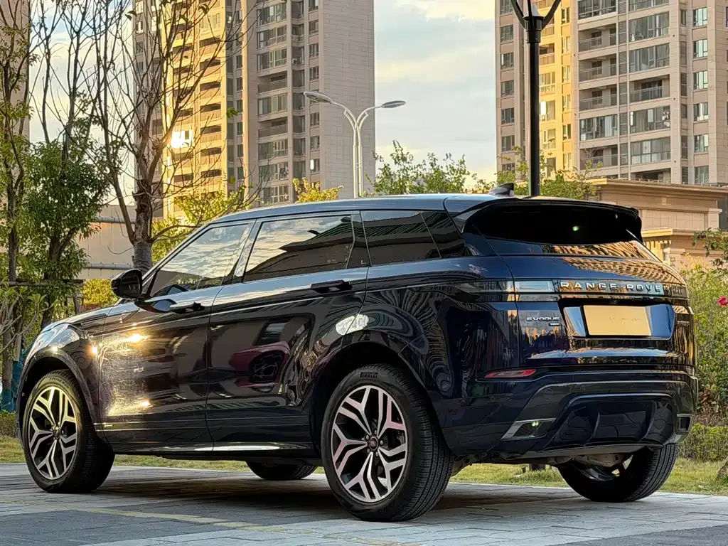 Land Rover Evoque — фото 4