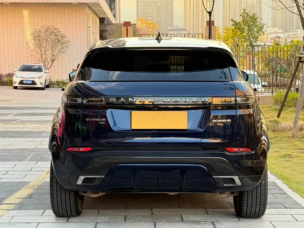 Land Rover Evoque — фото 5