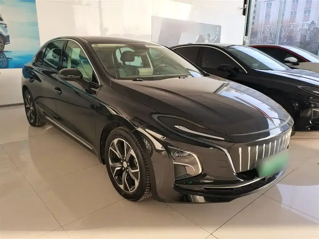 Hongqi E-QM5 2023 из CN, фото 10