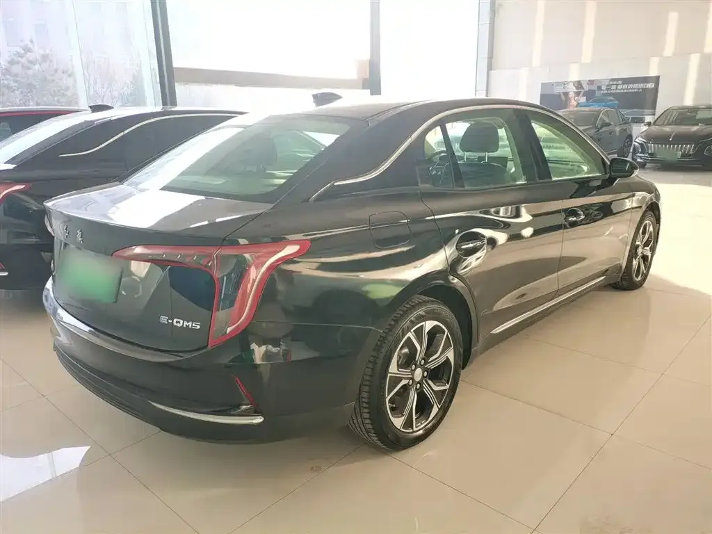 Hongqi E-QM5 2023 из CN, фото 6