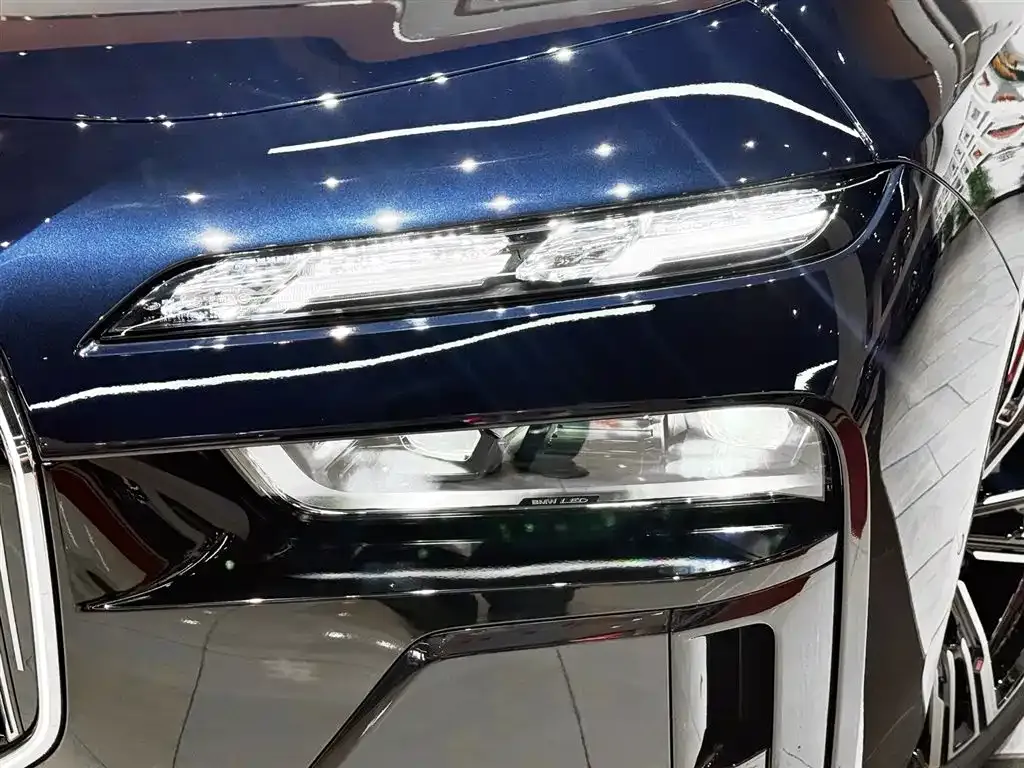 BMW 7 Series 2025 из CN, фото 5