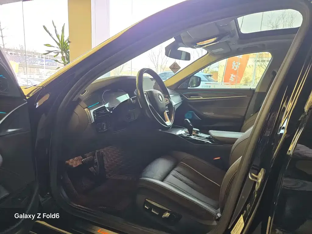 BMW 5 Series 2021 из CN, фото 5