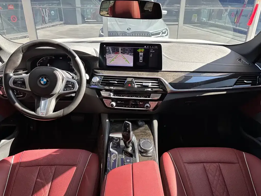 BMW 5 Series — фото 10
