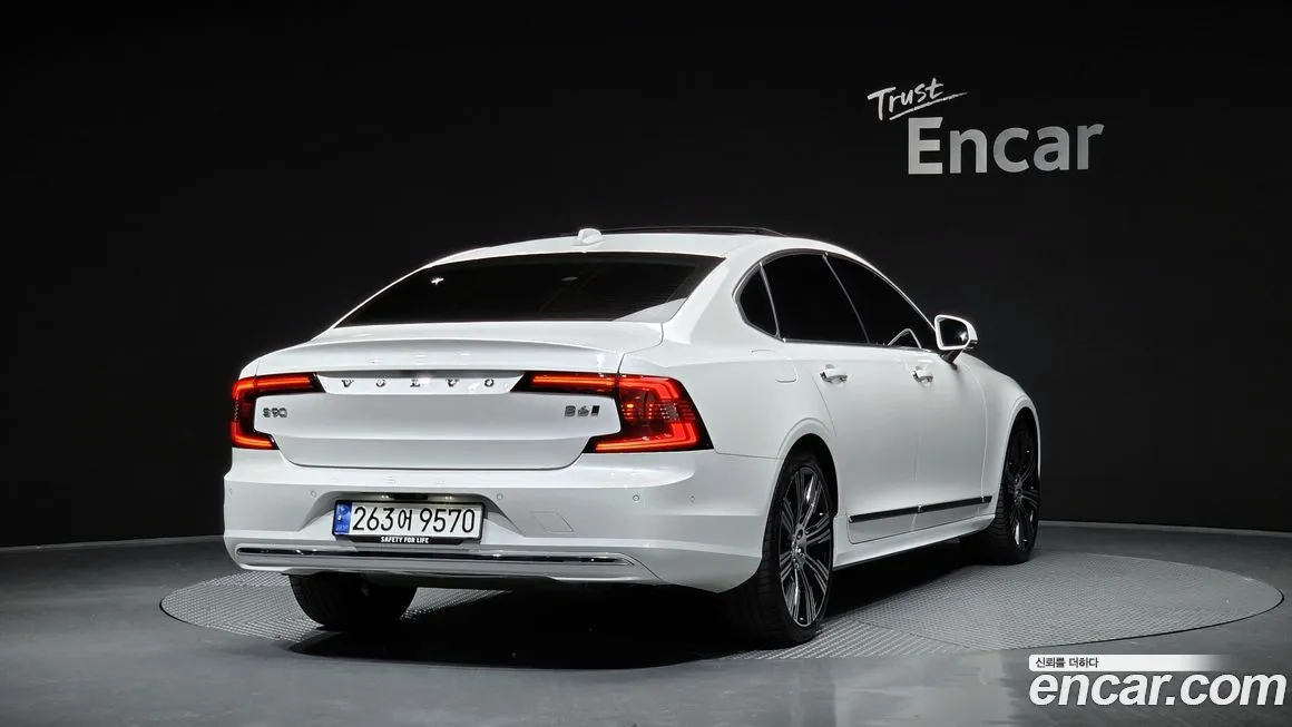 Volvo S90 — фото 4