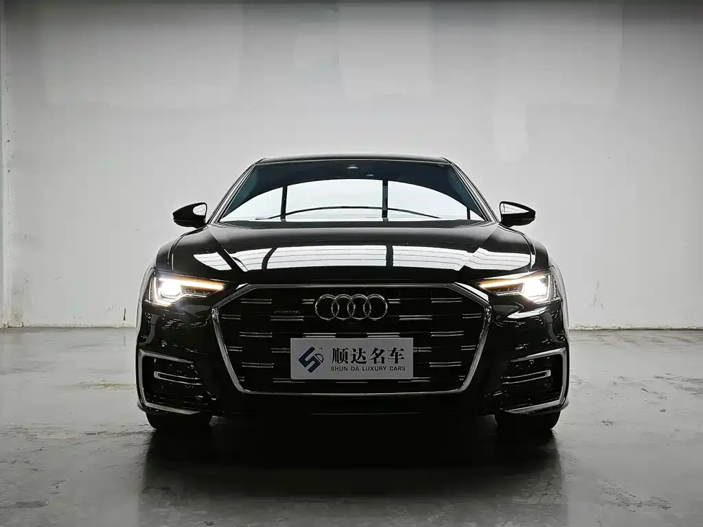 Audi A6L 2023 из CN, фото 1