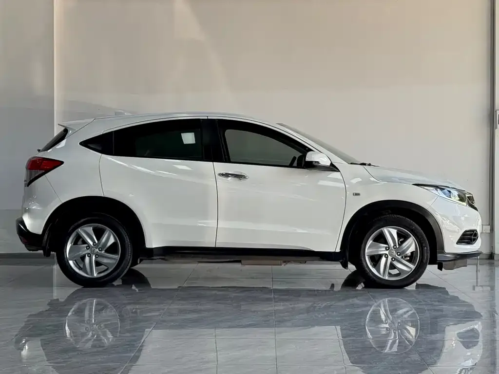 Honda Vezel 2021 из CN, фото 8