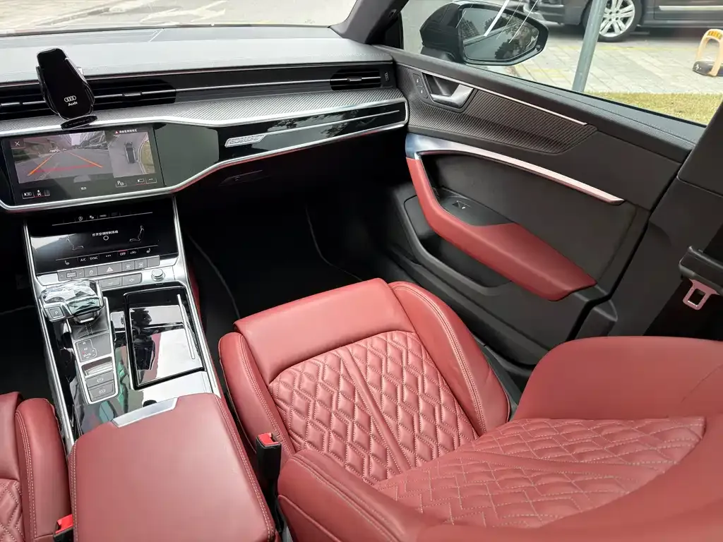 Audi A7L 2022 из CN, фото 3