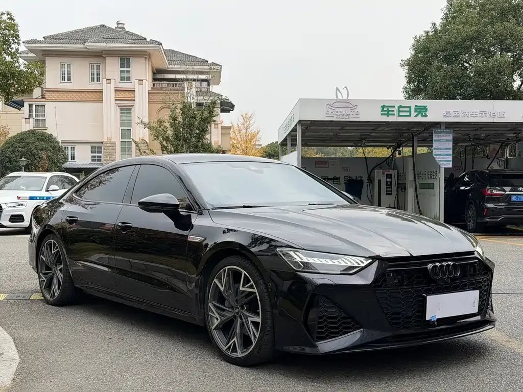 Audi A7L 2022 из CN, фото 10