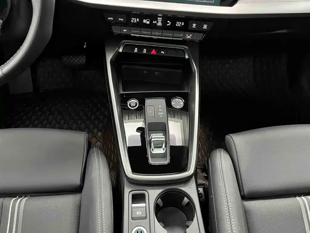 Audi A3 2023 из CN, фото 5