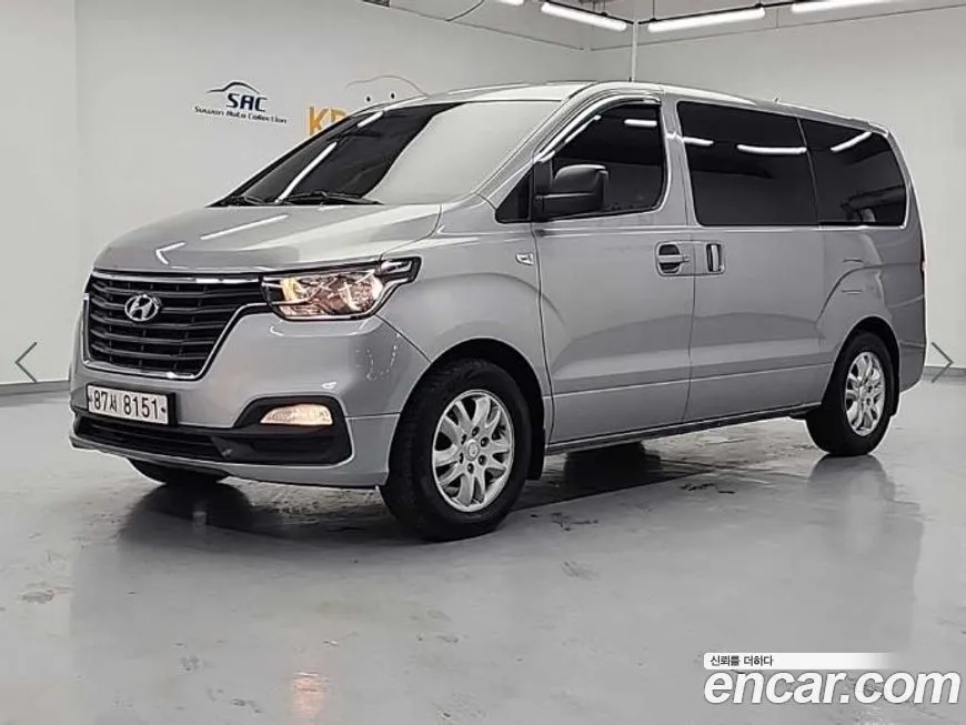 Hyundai Starex — фото 1