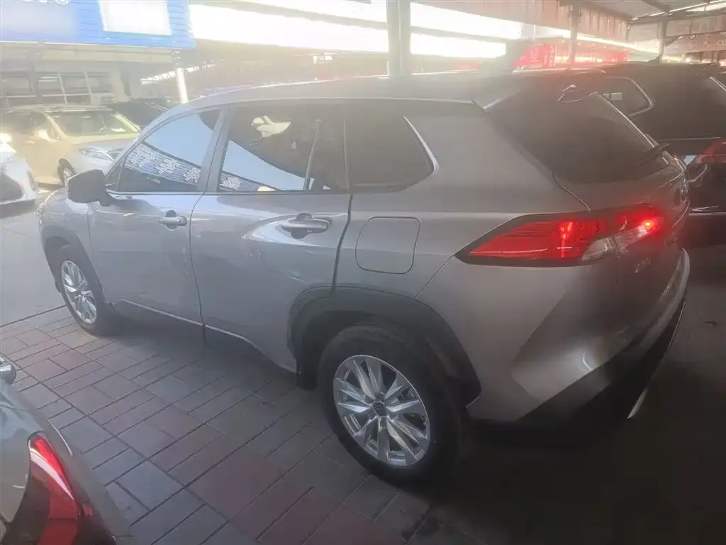 Toyota Corolla Cross — фото 4