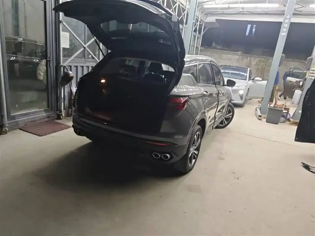 Geely Binyue 2022 из CN, фото 2