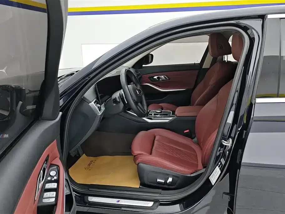 BMW 3 Series 2023 из CN, фото 9