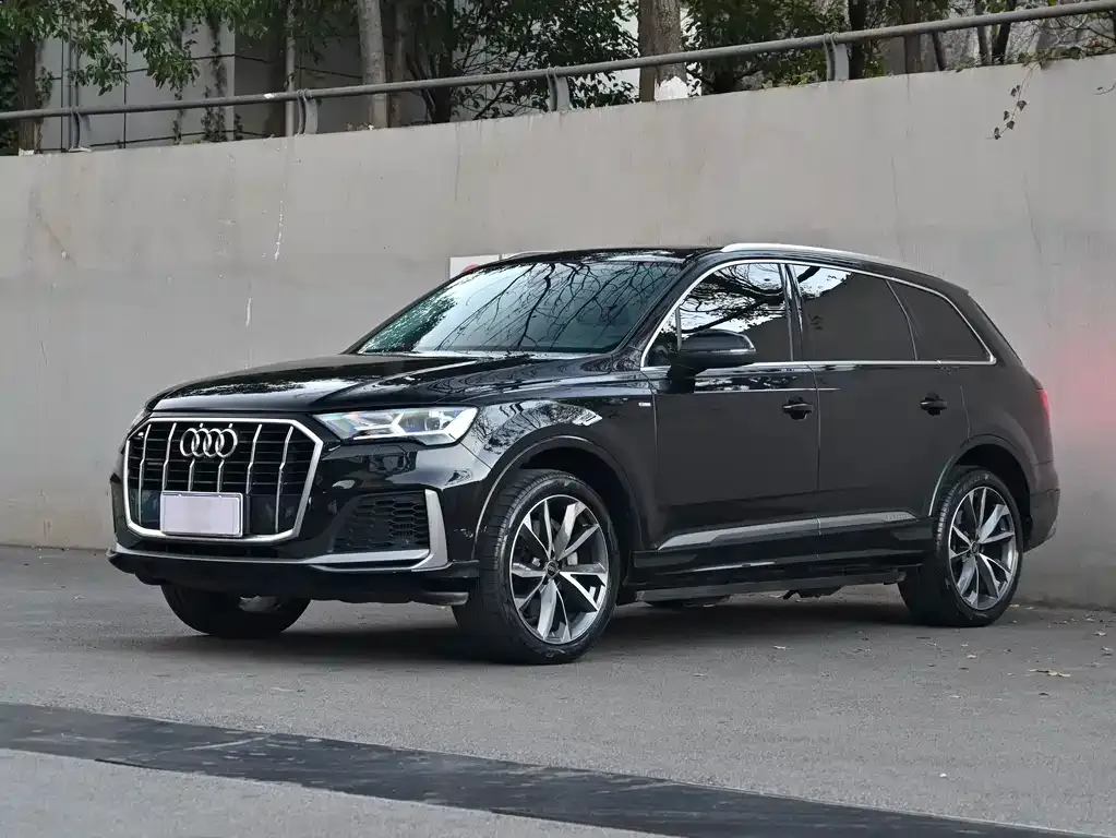 Audi Q7 2022 из CN, фото 1