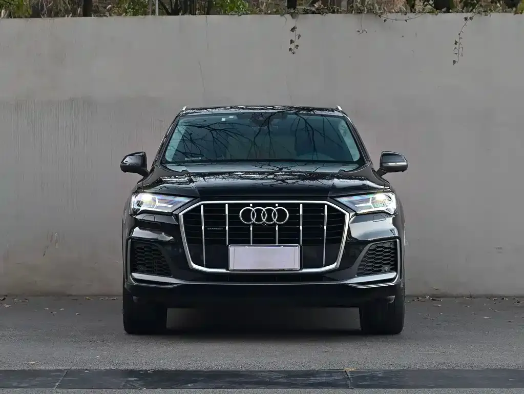 Audi Q7 2022 из CN, фото 7