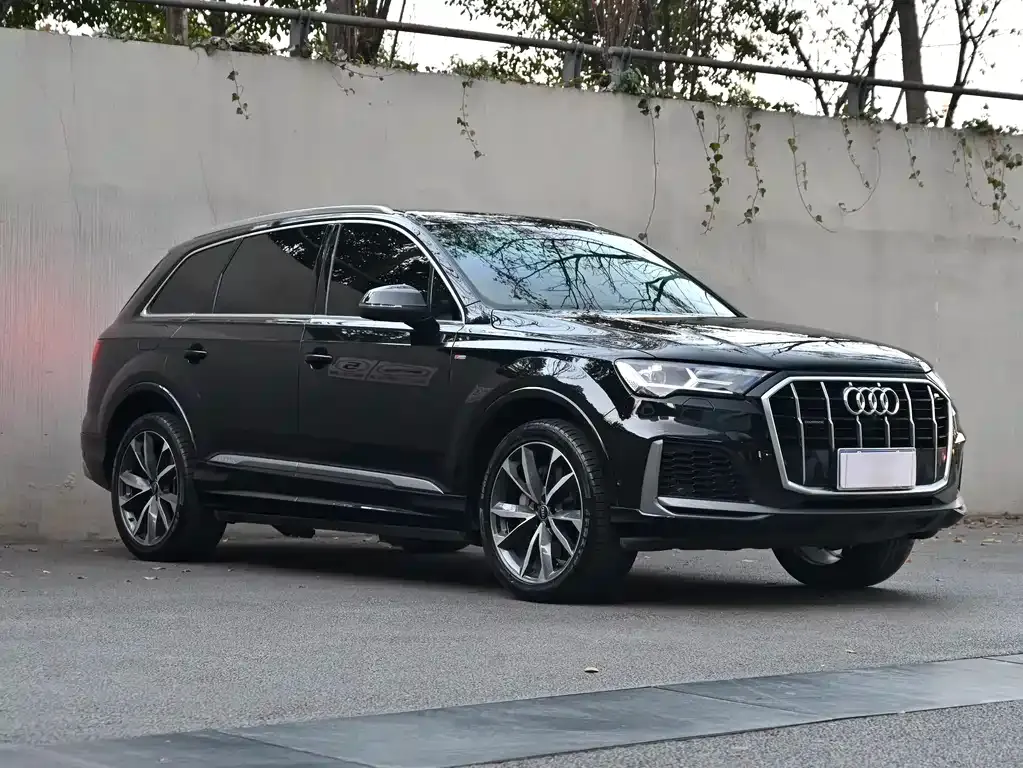 Audi Q7 2022 из CN, фото 8