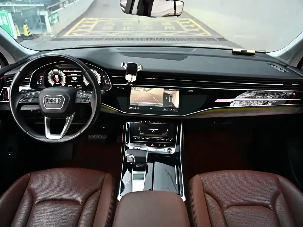 Audi Q7 2022 из CN, фото 10