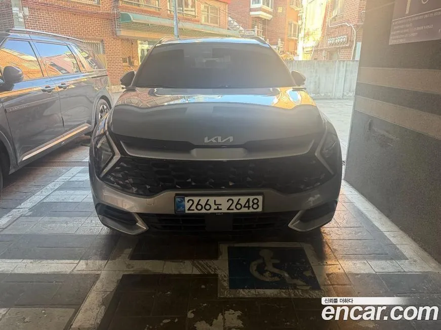 Kia Sportage — фото 1