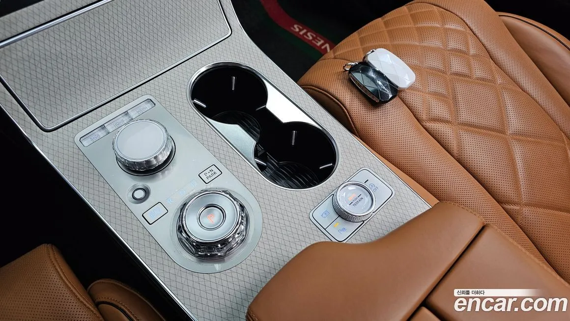 Genesis GV80 — фото 10