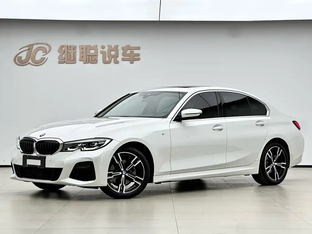 BMW 3 Series 2021 из CN, фото 1