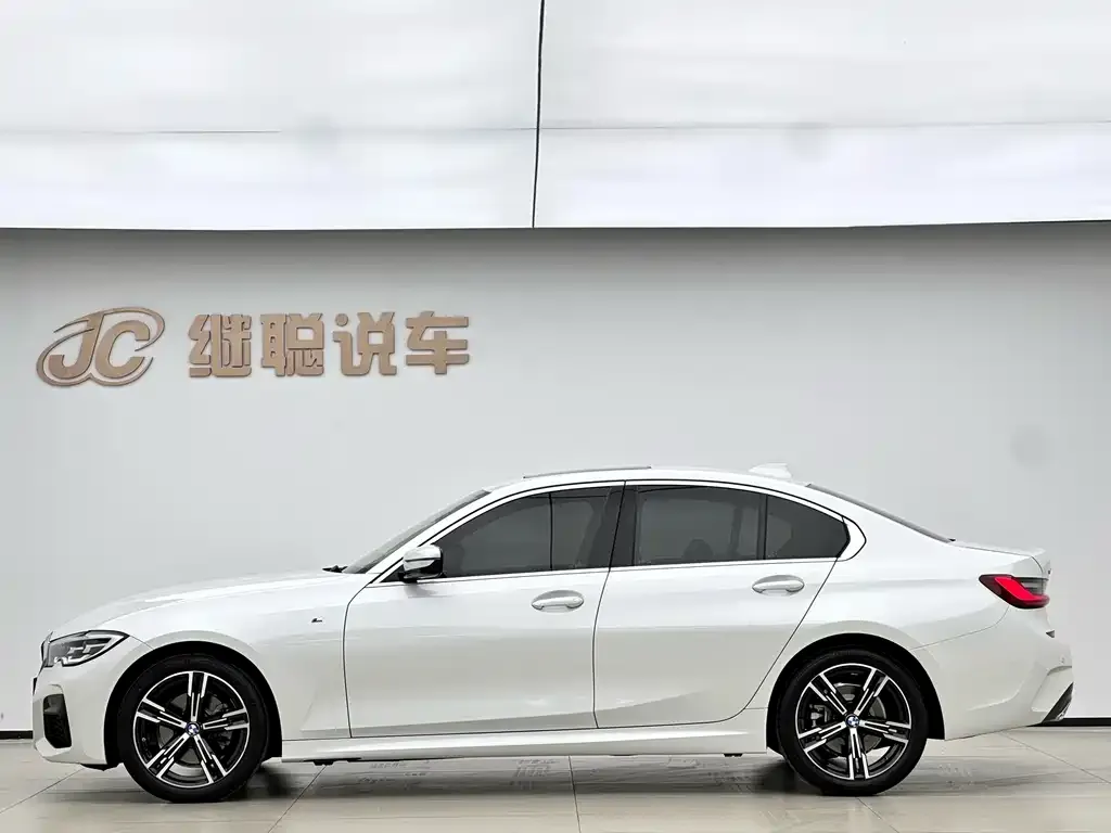 BMW 3 Series 2021 из CN, фото 6